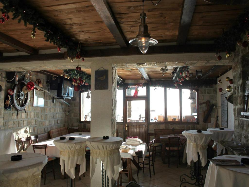 Apartments Galija Petrovac Bagian luar foto