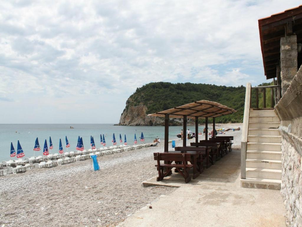 Apartments Galija Petrovac Bagian luar foto